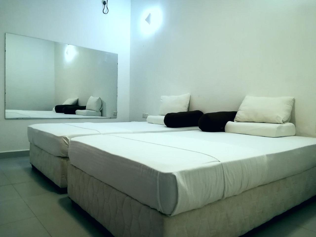 Lavendra Villa Мириса Екстериор снимка